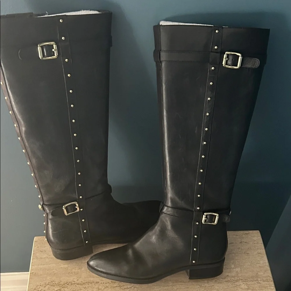 Black Leather Knee-High Boots - Picture 1 of 3